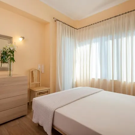 Iris Lefkada - Marine With Private Sea Access シヴォタ