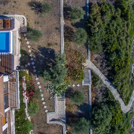 Seafront Marine With Private Sea Access - Iris Lefkada *