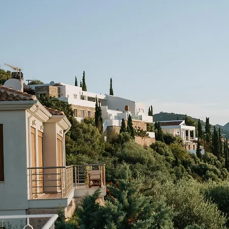 Seafront Marine With Private Sea Access - Iris Lefkada Villa *