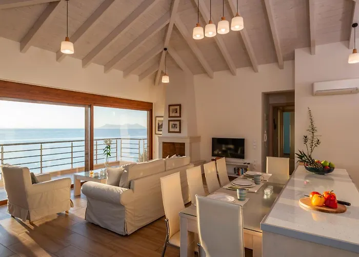 Seafront Marine With Private Sea Access - Iris Lefkada וילה *