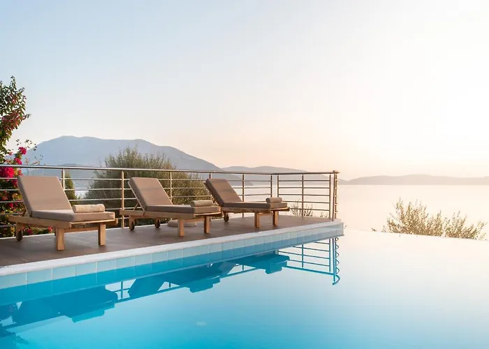 Seafront Marine With Private Sea Access - Iris Lefkada וילה